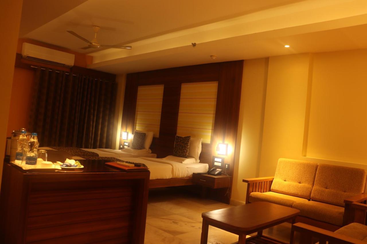 Hotel Madhuvan Serai Manipal Eksteriør bilde